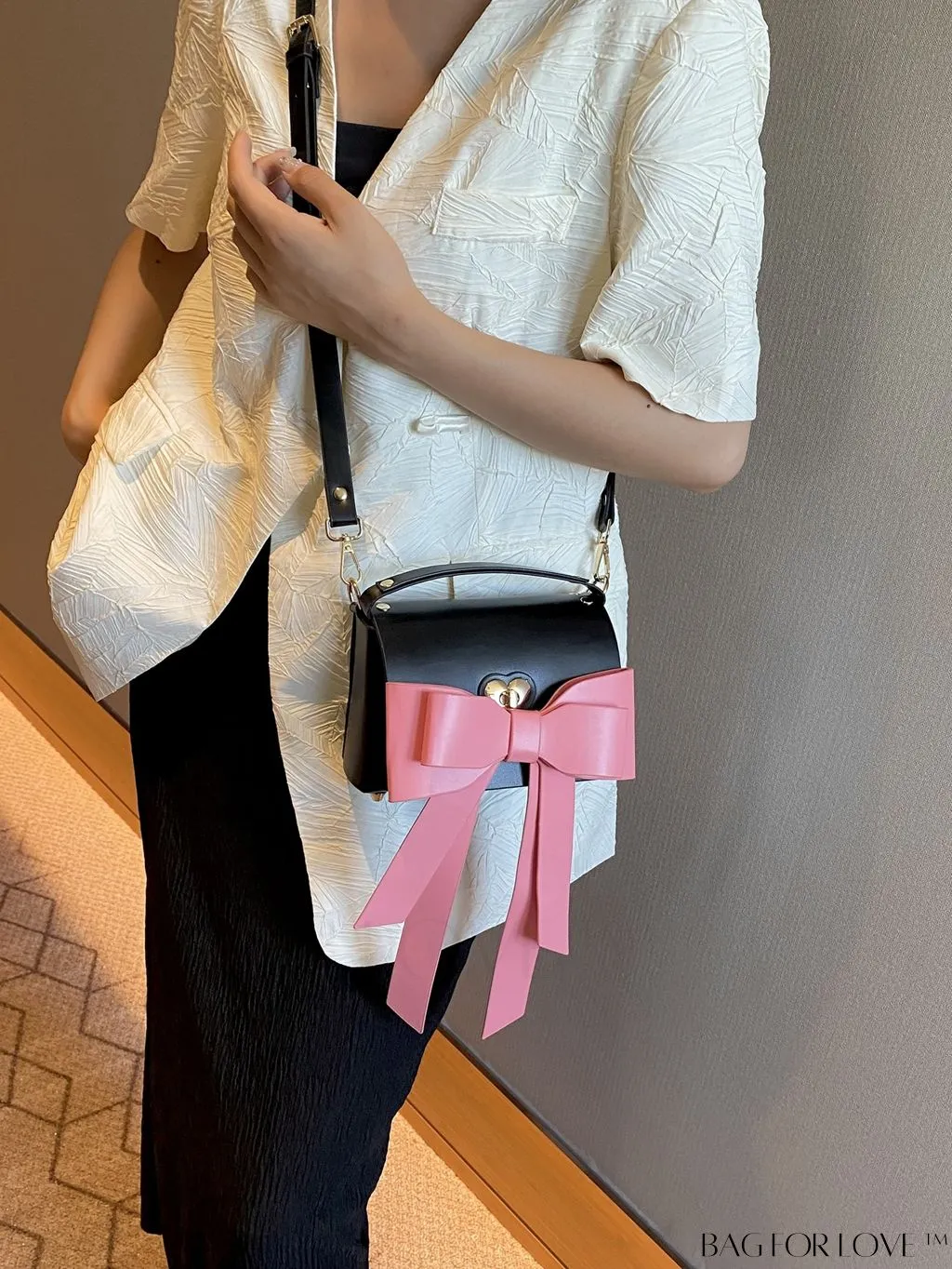 BagForLove - Chic Flap Handbag with Bowknot Decoration and Adjustable Strap
