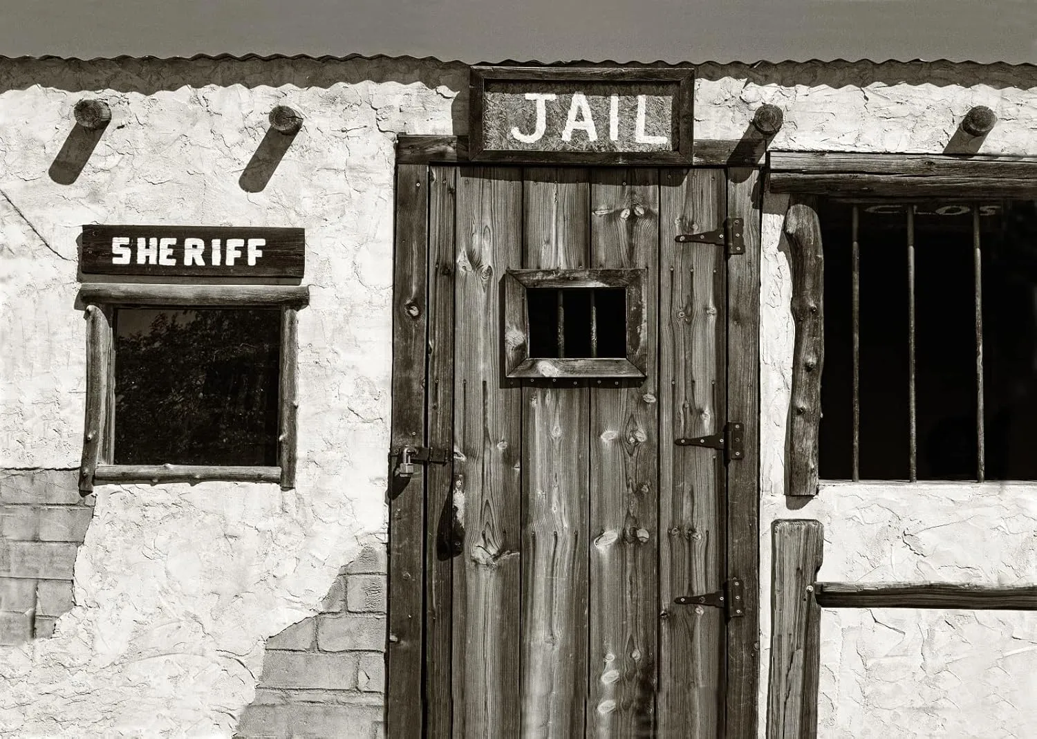 BELECO Fabric 8x6ft Western Jail and Sheriff's Office Backdrop Old West Ghost Town Prison Sheriff Window Police Jail Background Wild West Theme Halloween Jail Party Decorations Portrait Photo Props