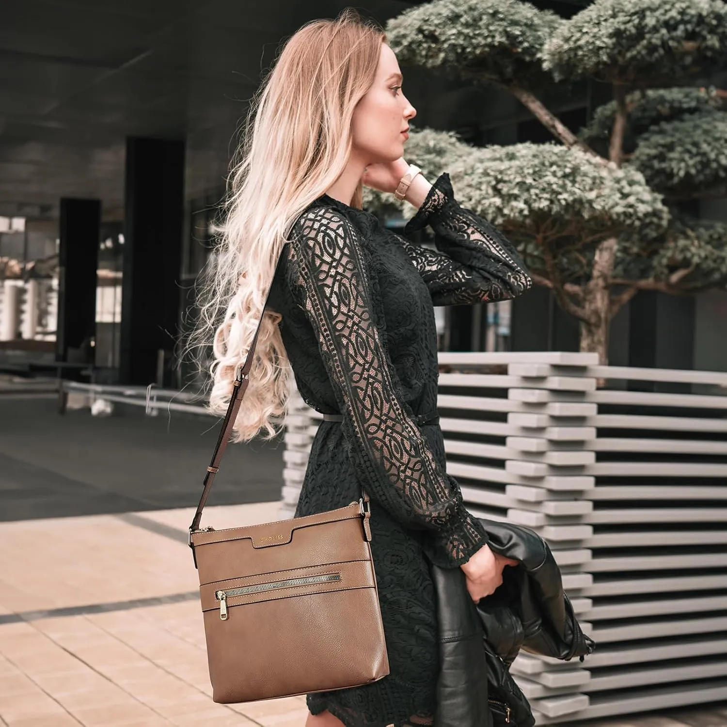 CHOLISS Large Crossbody Bags for Women, Medium Size Purses for Women with Vegan Leather
