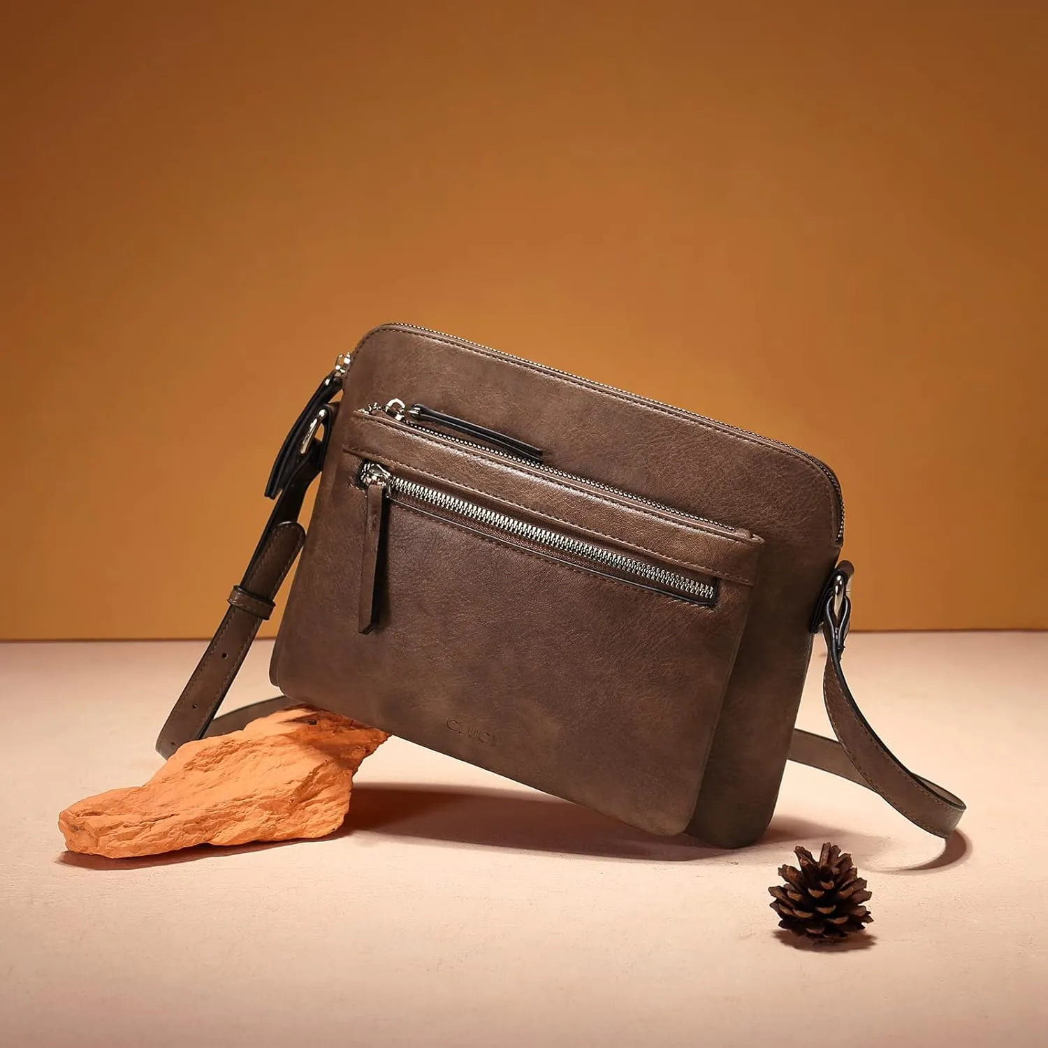 CLUCI Crossbody Purse for Women Multi Pockets Bag Vegan Leather Small Shoulder Handbags Summer Travel Designer Vintage Ladies