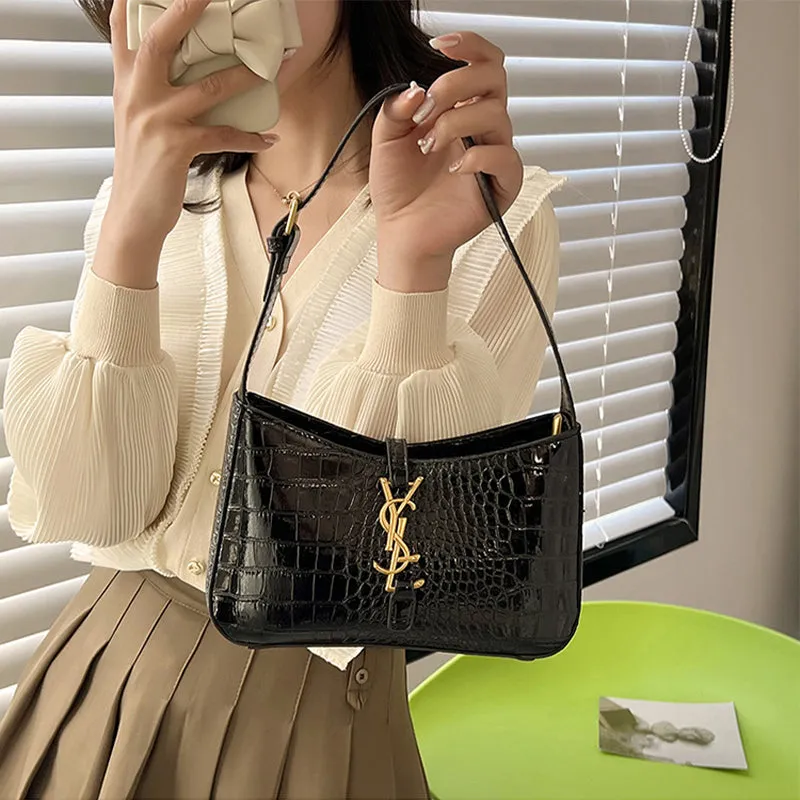 Fashionable simple shoulder bag