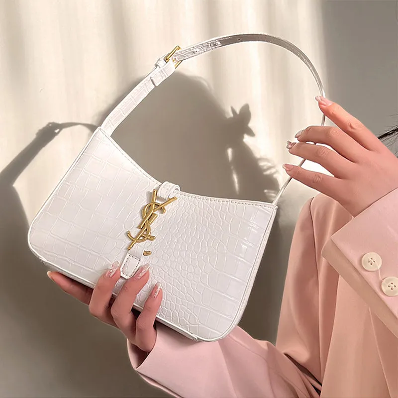 Fashionable simple shoulder bag