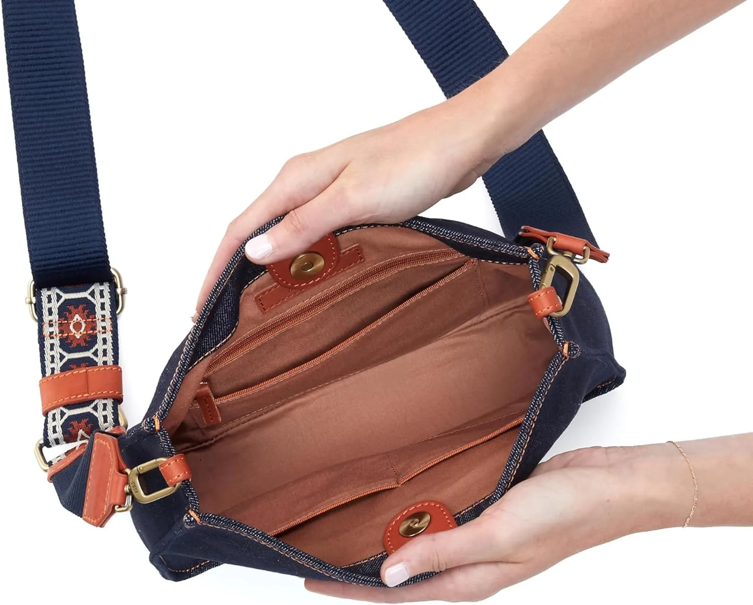 HOBO Cass Crossbody