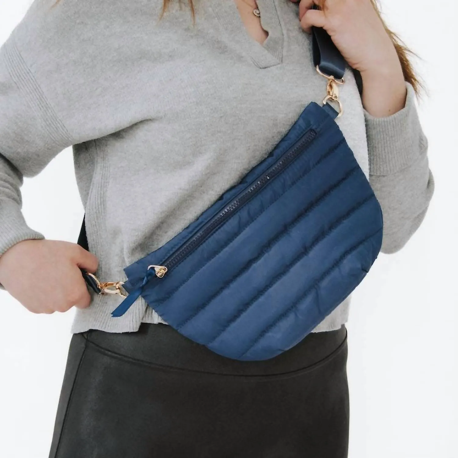 Jolie Belt Puffer Crossbody Bag In Navy
