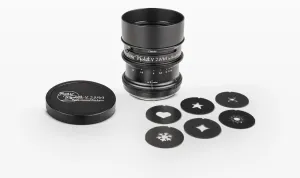 Lomography Nour Triplet V 2.0/64 Bokeh Control Art Lens, f/2.0-16, 64mm, Black Aluminum, Compatible with Sony E Mount (Soft Focus, Classic Focus, Bubble Focus)