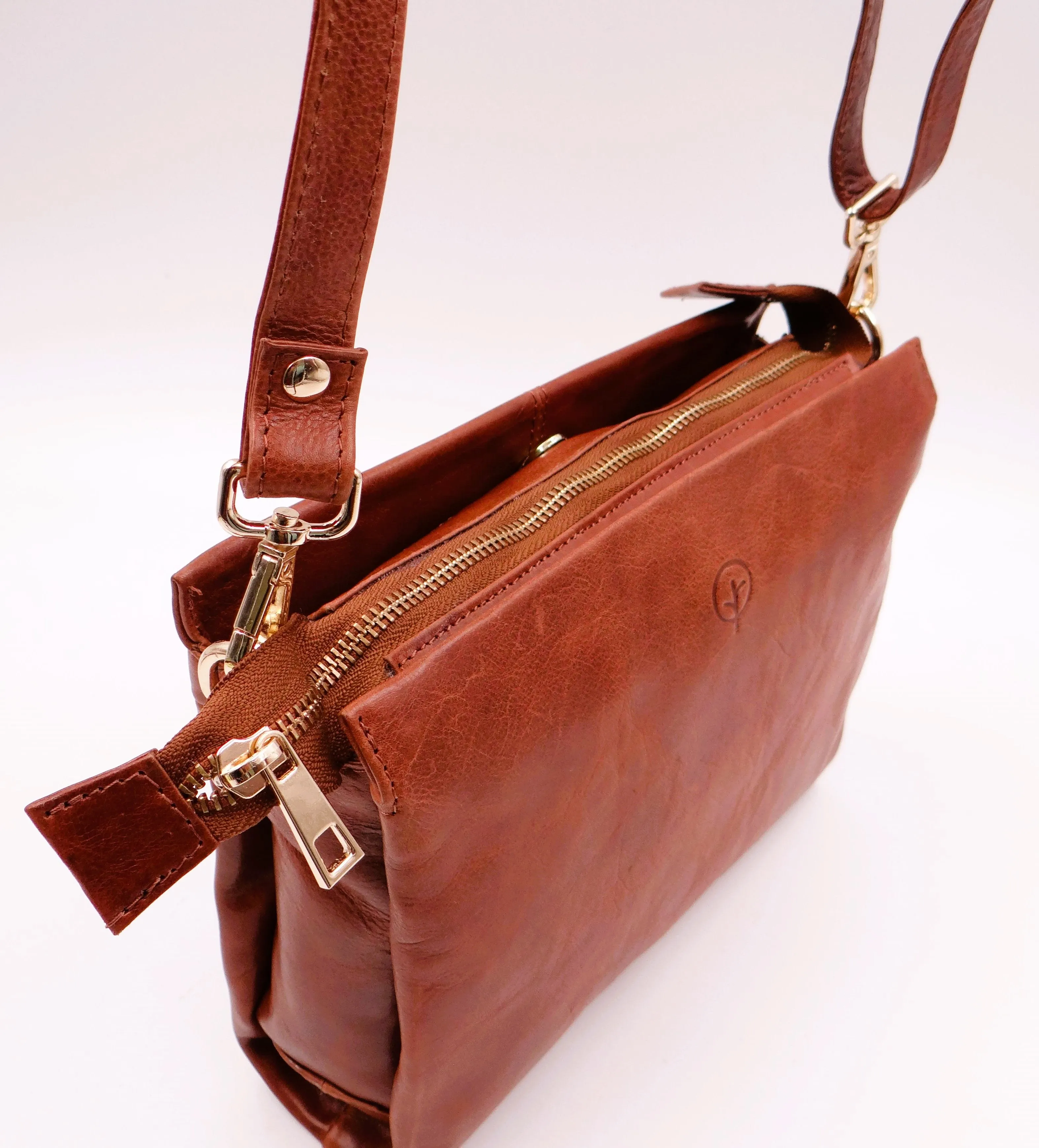 Medium CrossBody with Shoulder Strap