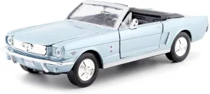 Motormax 1/24 Scale Diecast 1964 1/2 Ford Mustang Convertible in Color Light Blue