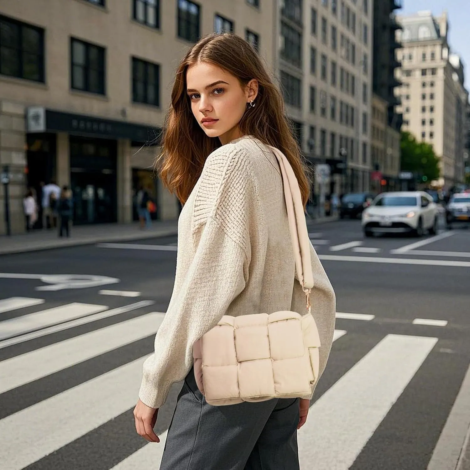 NAARIIAN Shoulder bags for women, Light-weight small puffer purses waterproof, hand-woven puffy bag crossbody handbag