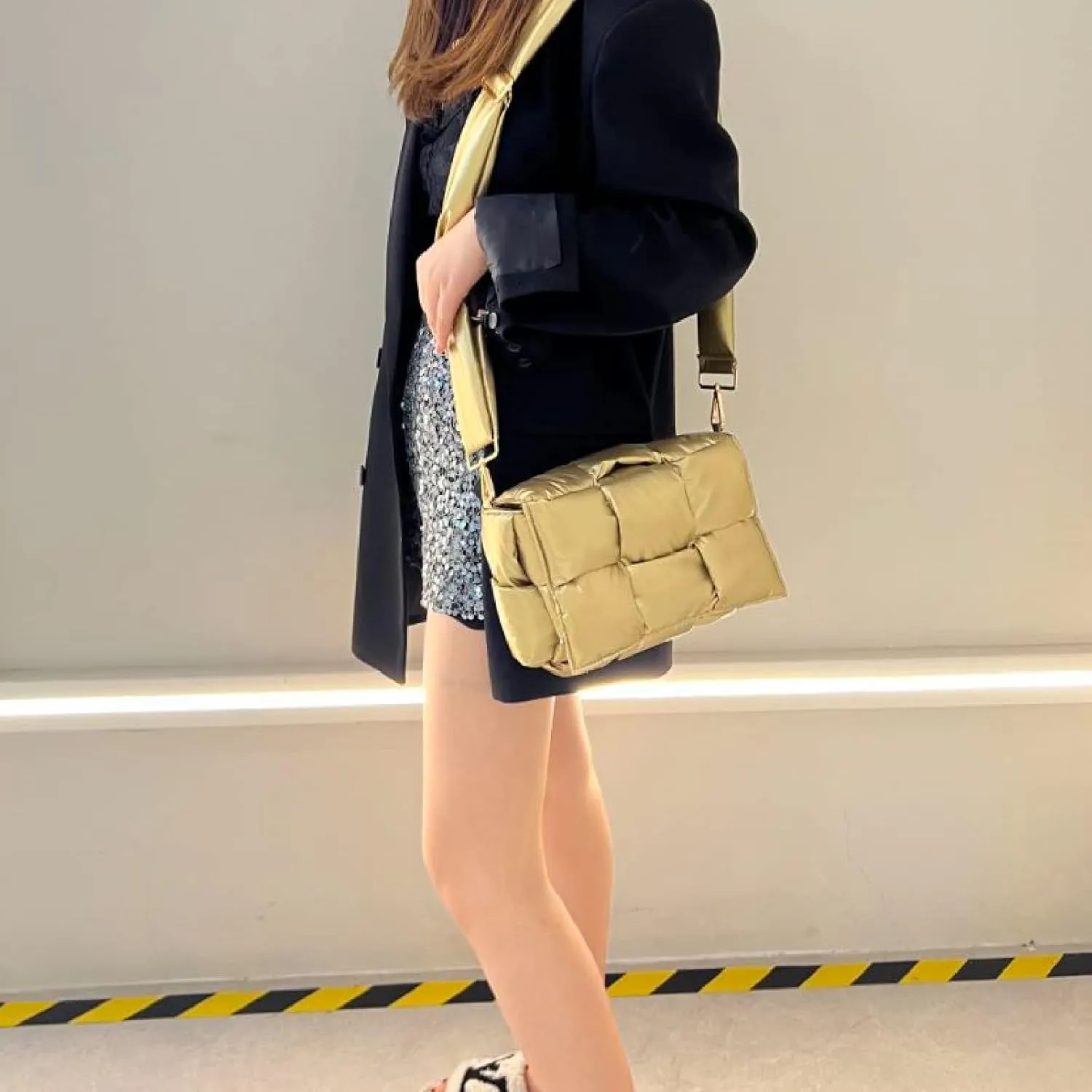 NAARIIAN Shoulder bags for women, Light-weight small puffer purses waterproof, hand-woven puffy bag crossbody handbag