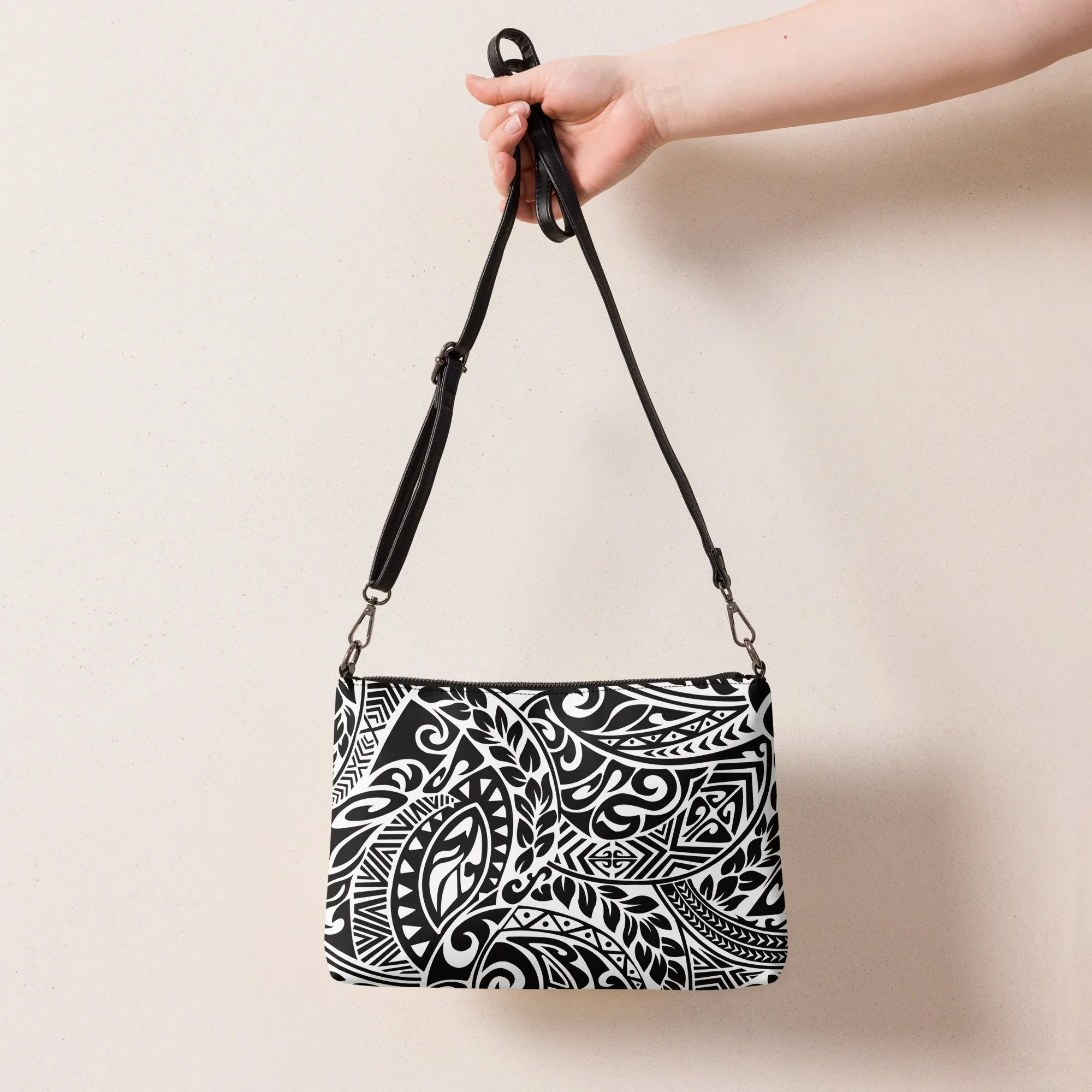 Polynesian Tribal in black and white crossbody bag