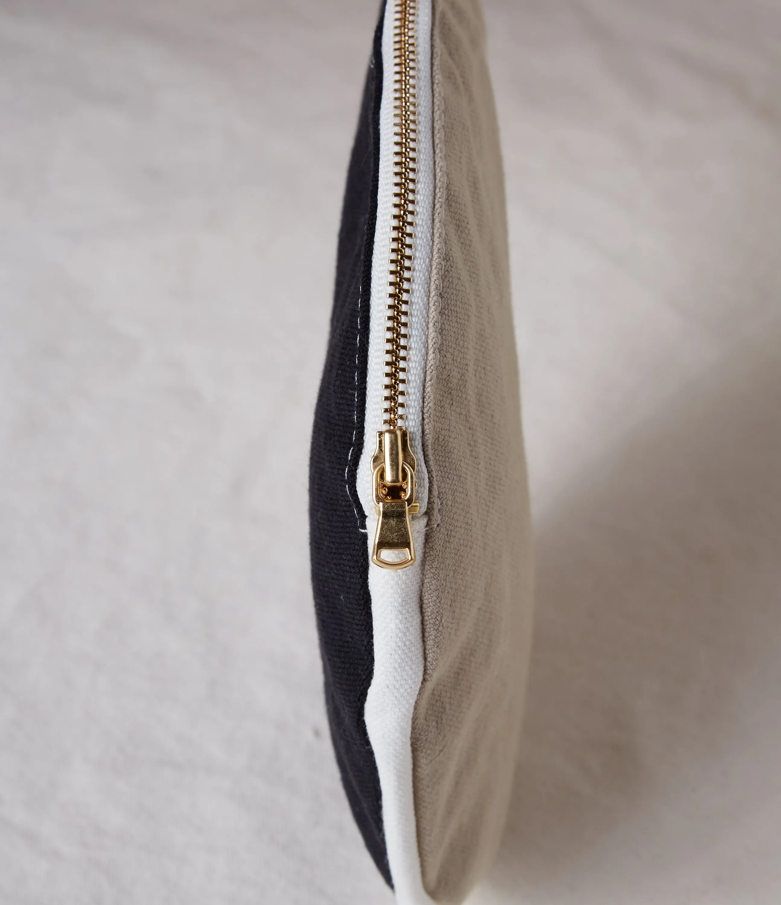 Re:Canvas Circle Pouch Desert