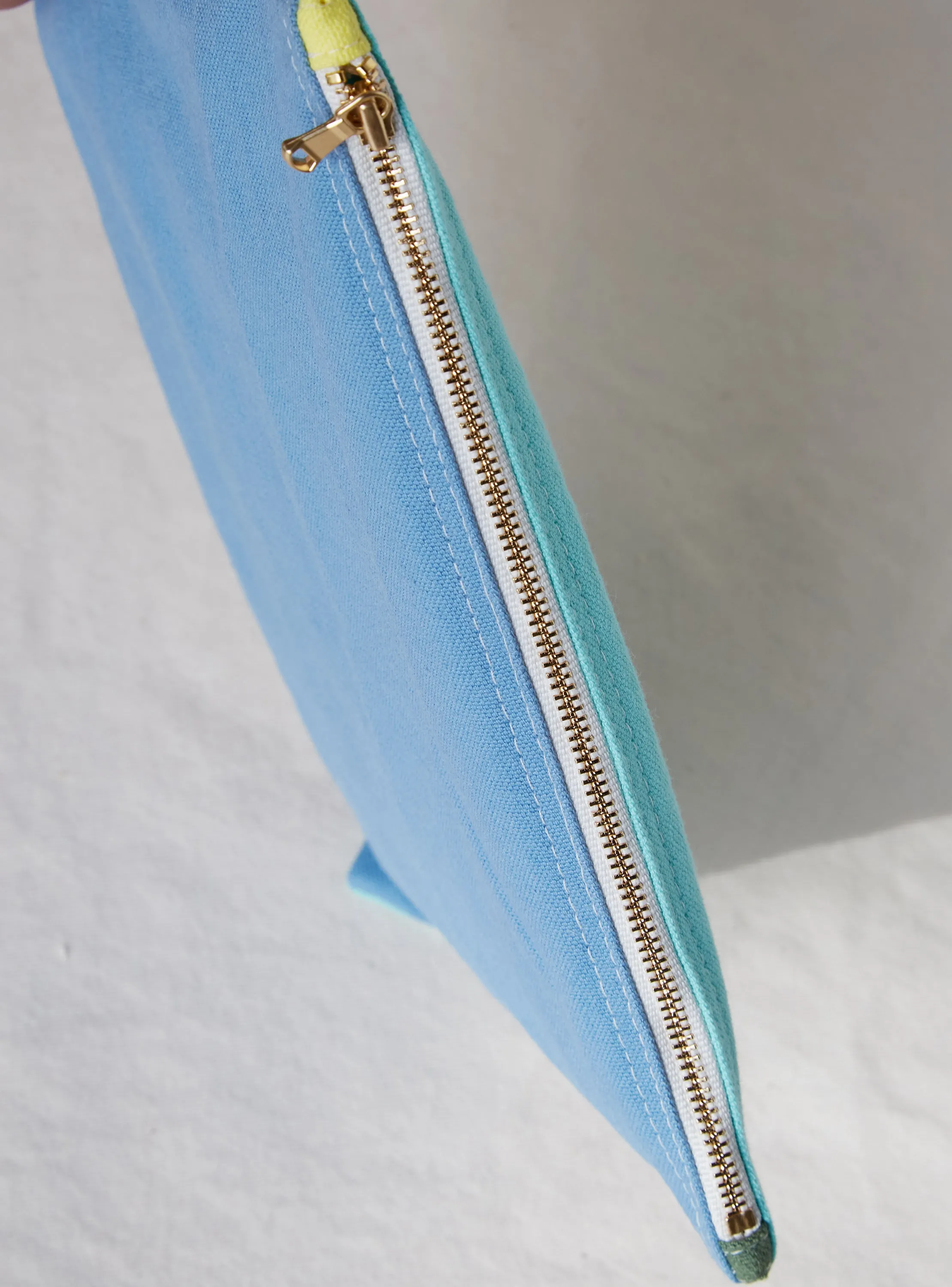 Re:Canvas Pouch Atlantic