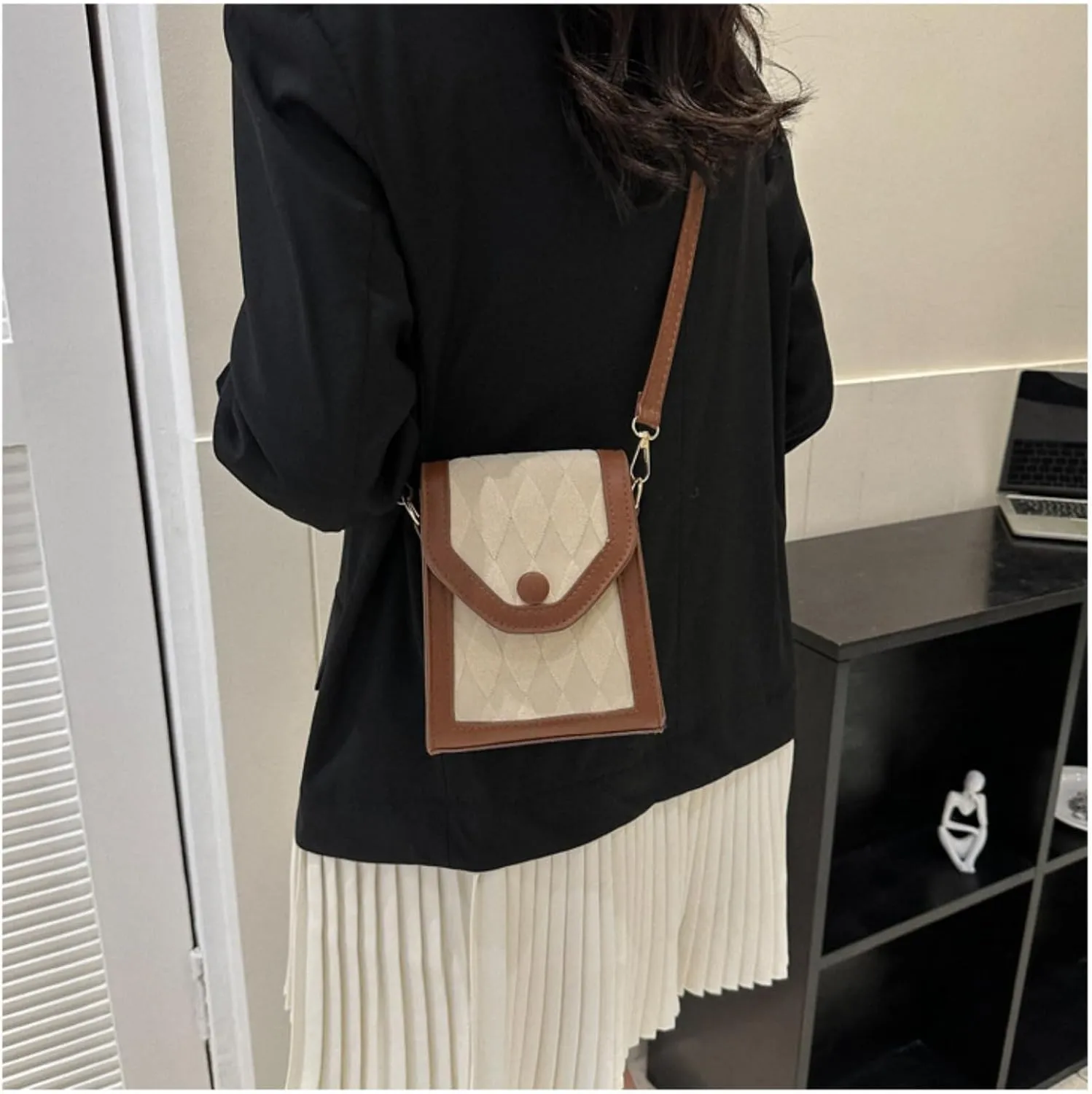 Retro Crossbody Bag, Vintage Shoulder Bag, Small Handbag, Pu Crossbody Bag for Women, Trendy Square Mini Purse (beige)