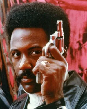 Shaft 1971 Richard Roundtree as John Shaft hodling up gun 12x18 inch Poster
