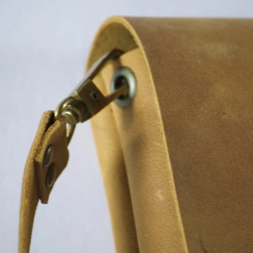 Simple Crossbody Satchel "TOPAZ"