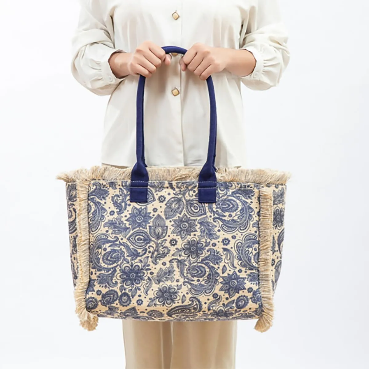 Tote handbag large capacity canvas women's shoulder bag beach bag tassel embroidery niche design (3)