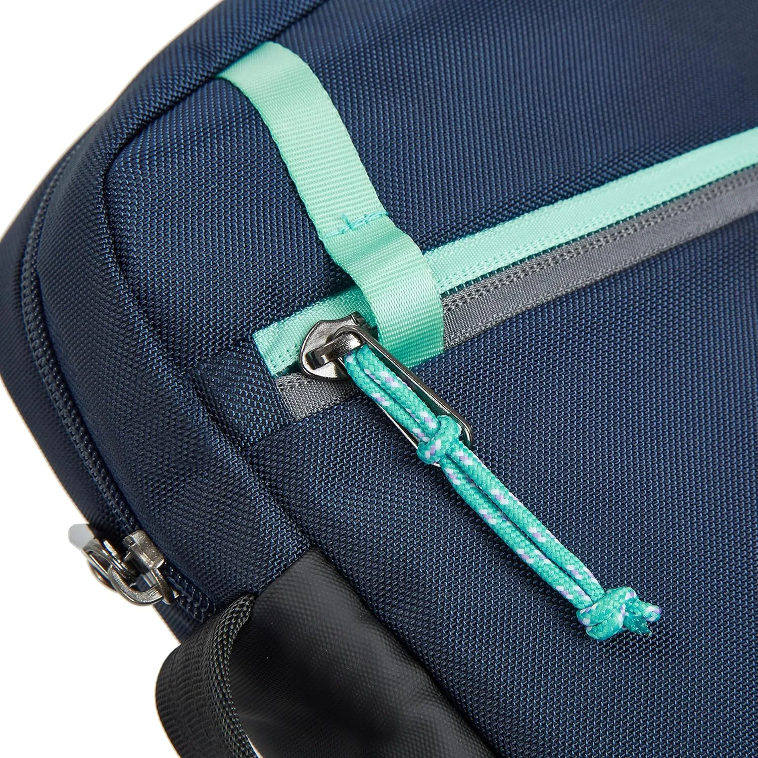Travelon Anti-Theft Greenlander Small Crossbody