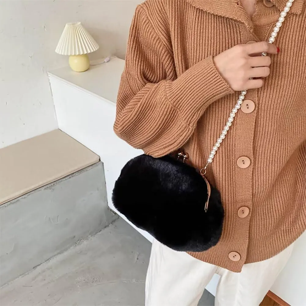 Women’s Crossbody Purse Faux Fur Shoulder Bag Plush Purse Kiss Lock Clutch Purse with Pearl Strap Autumn and Winter